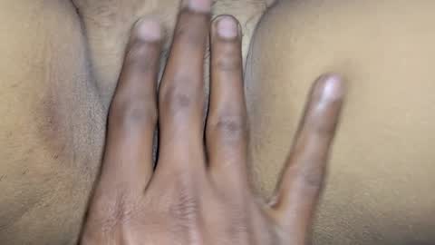 Tıraş makinesiyle temizlenmiş am kılları ve kız kardeşimin arkadaşına tam am masajı