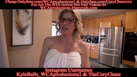 Arkadaşımın Ateşli Üvey Annesiyle Çıplak Sauna Eğlencesi Bölüm 4, Cory Chase