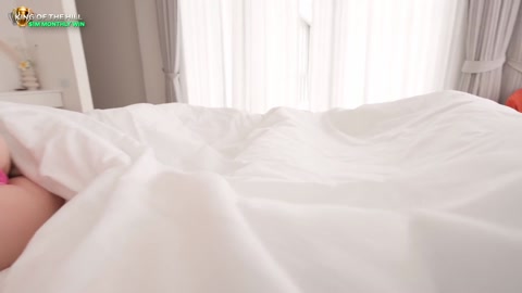 Üvey Abi Tek Yataklı Otelde Bana mı Boşalıyorsun?! İğrenç! Üvey Kız Kardeş Yardım Etsin mi Sana...